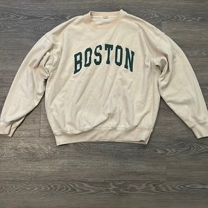 One size pacsun yellowish crewneck. Boston green lettering. Super comfy and warm